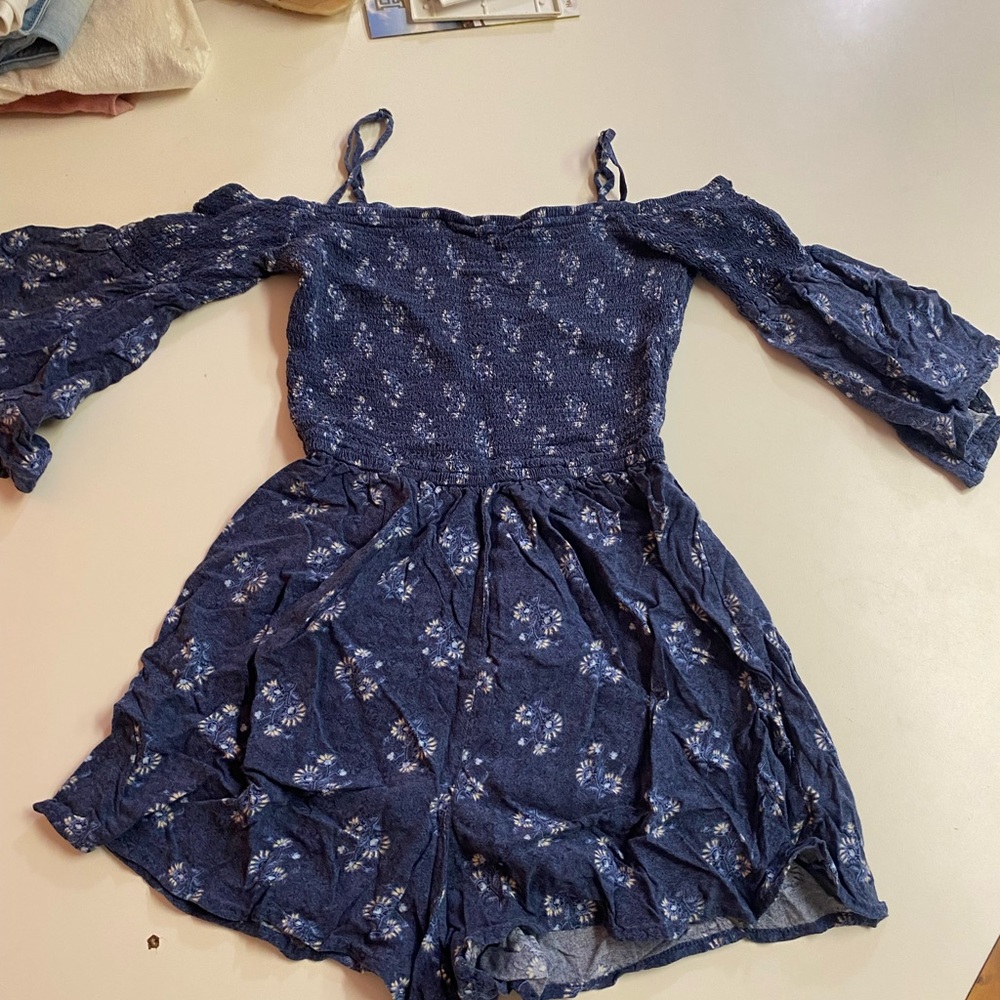 Hollister romper